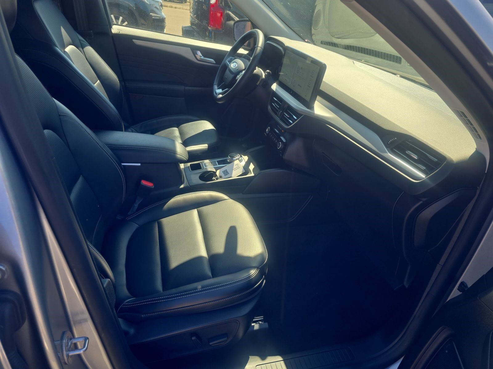 Used 2024 Ford Escape Platinum image 15