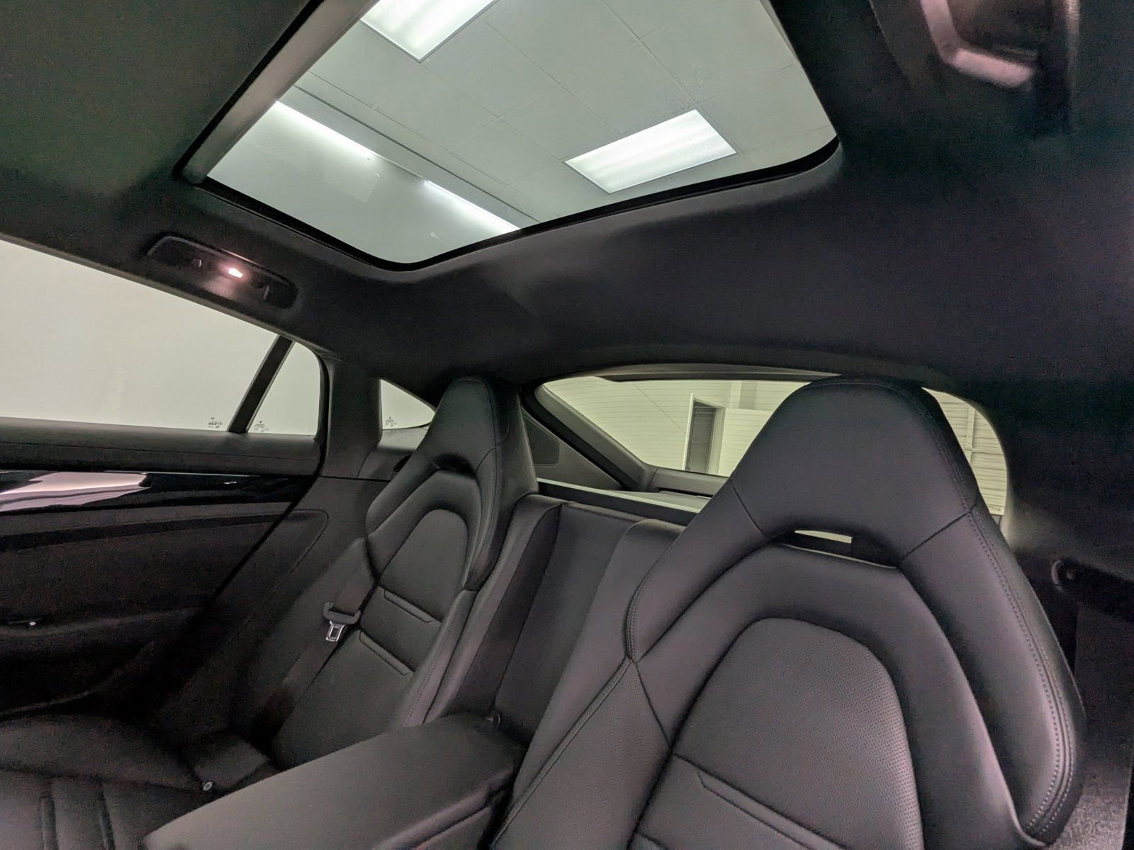 Certified 2023 Porsche Panamera image 9