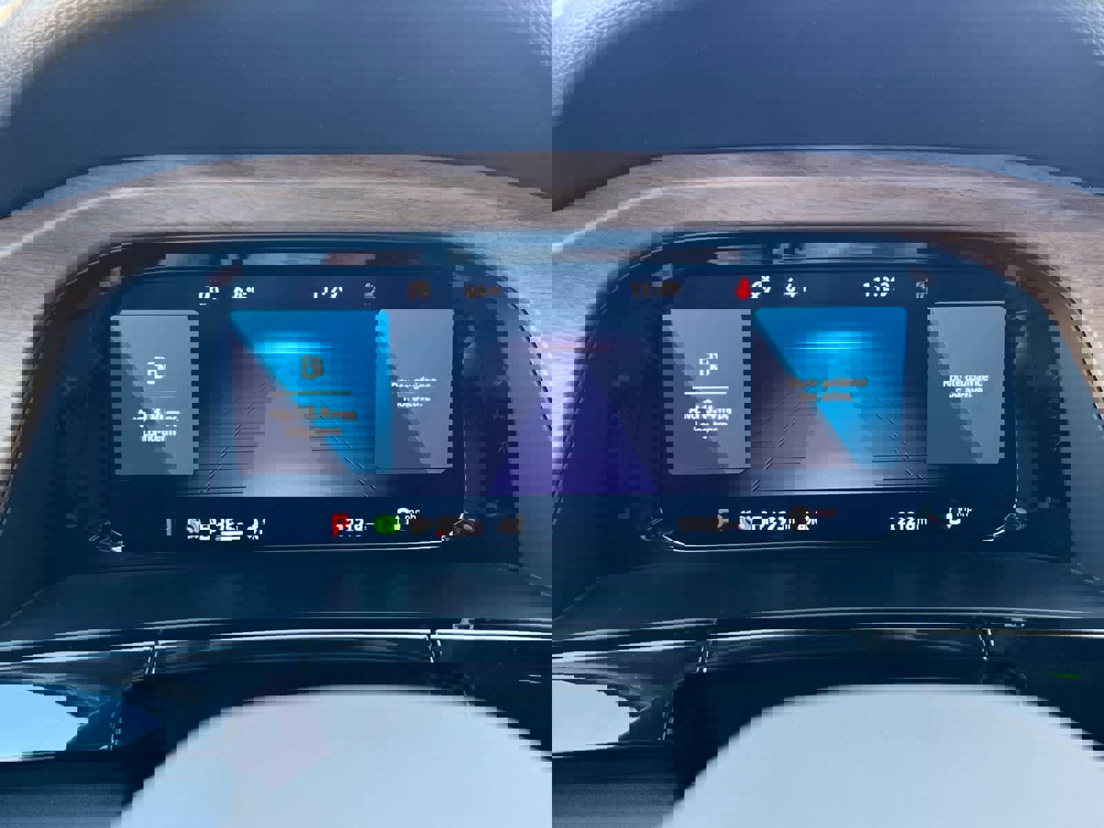 Used 2025 Volkswagen Atlas SE image 26