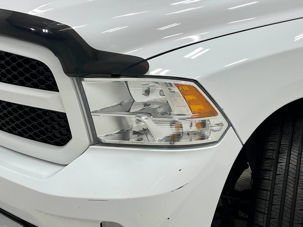Used 2014 RAM 1500 Express AWD/4WD image 32