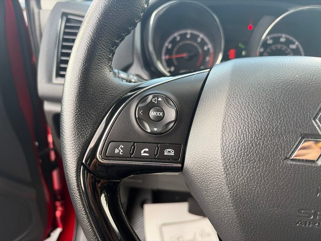 Used 2025 Mitsubishi Outlander Sport ES AWD/4WD image 18