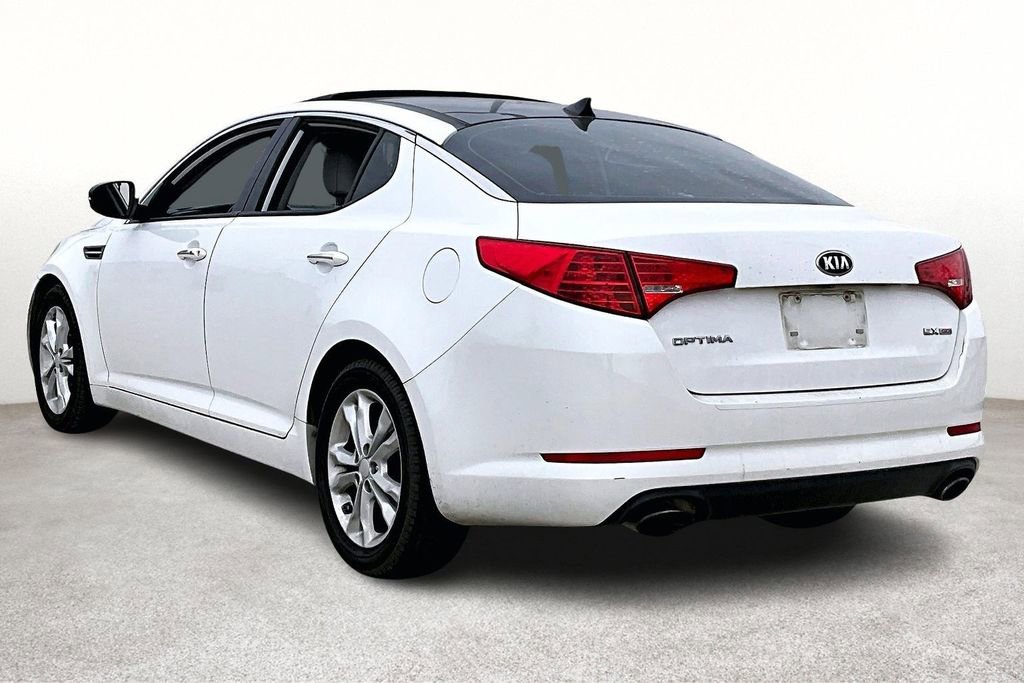 Used 2013 Kia Optima EX w/ Premium Pkg image 2