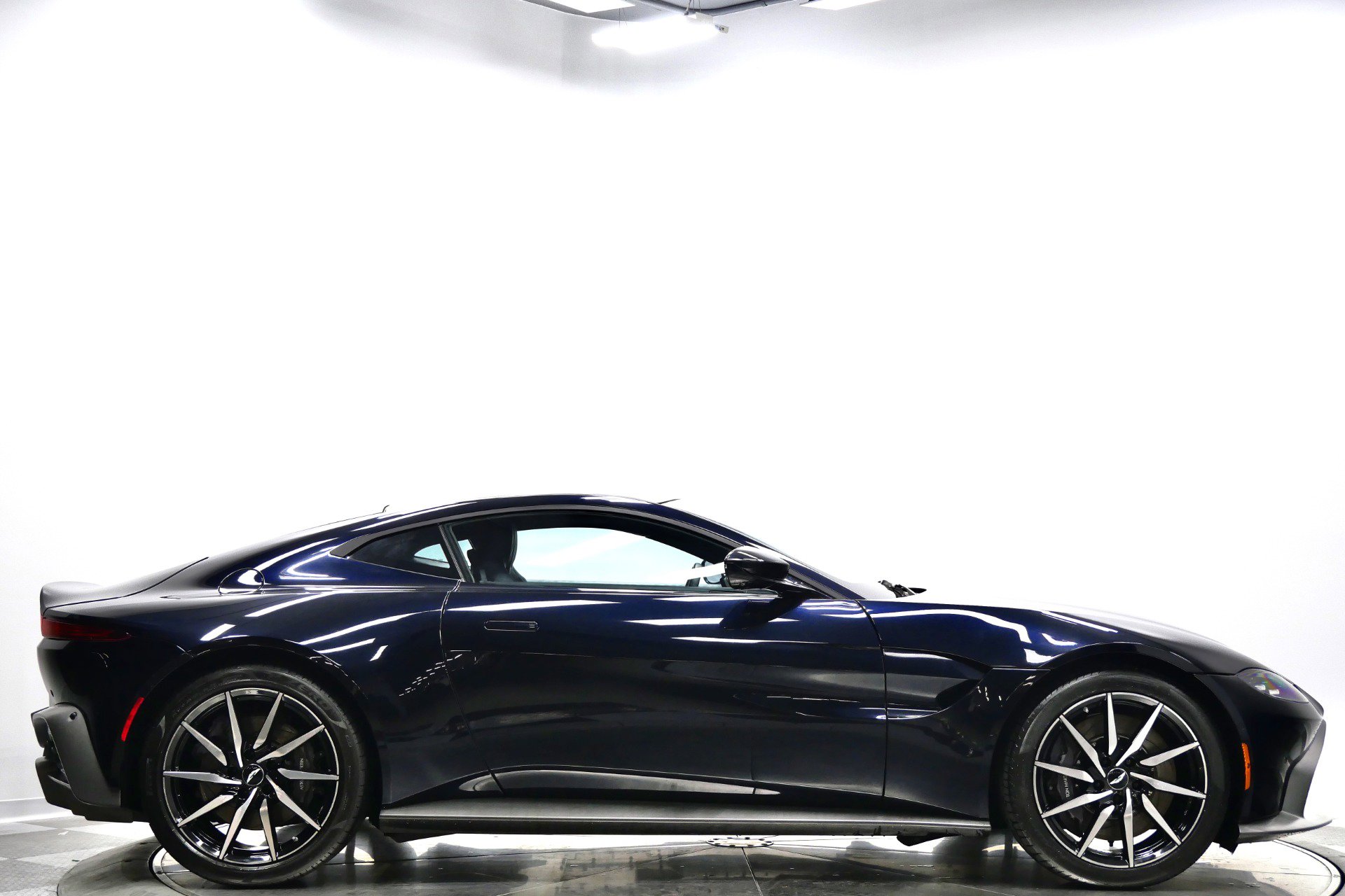 Used 2020 Aston Martin V8 Vantage -Twin Turbo V8, Comfort Collec image 42