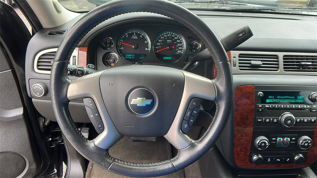 Used 2014 Chevrolet Suburban LS image 24