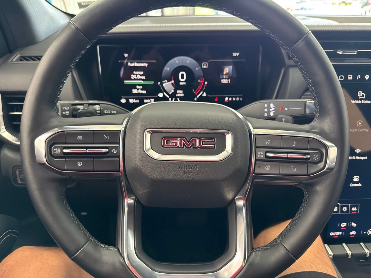 Used 2025 GMC Terrain Elevation w/ Technology Package II AWD/4WD image 17