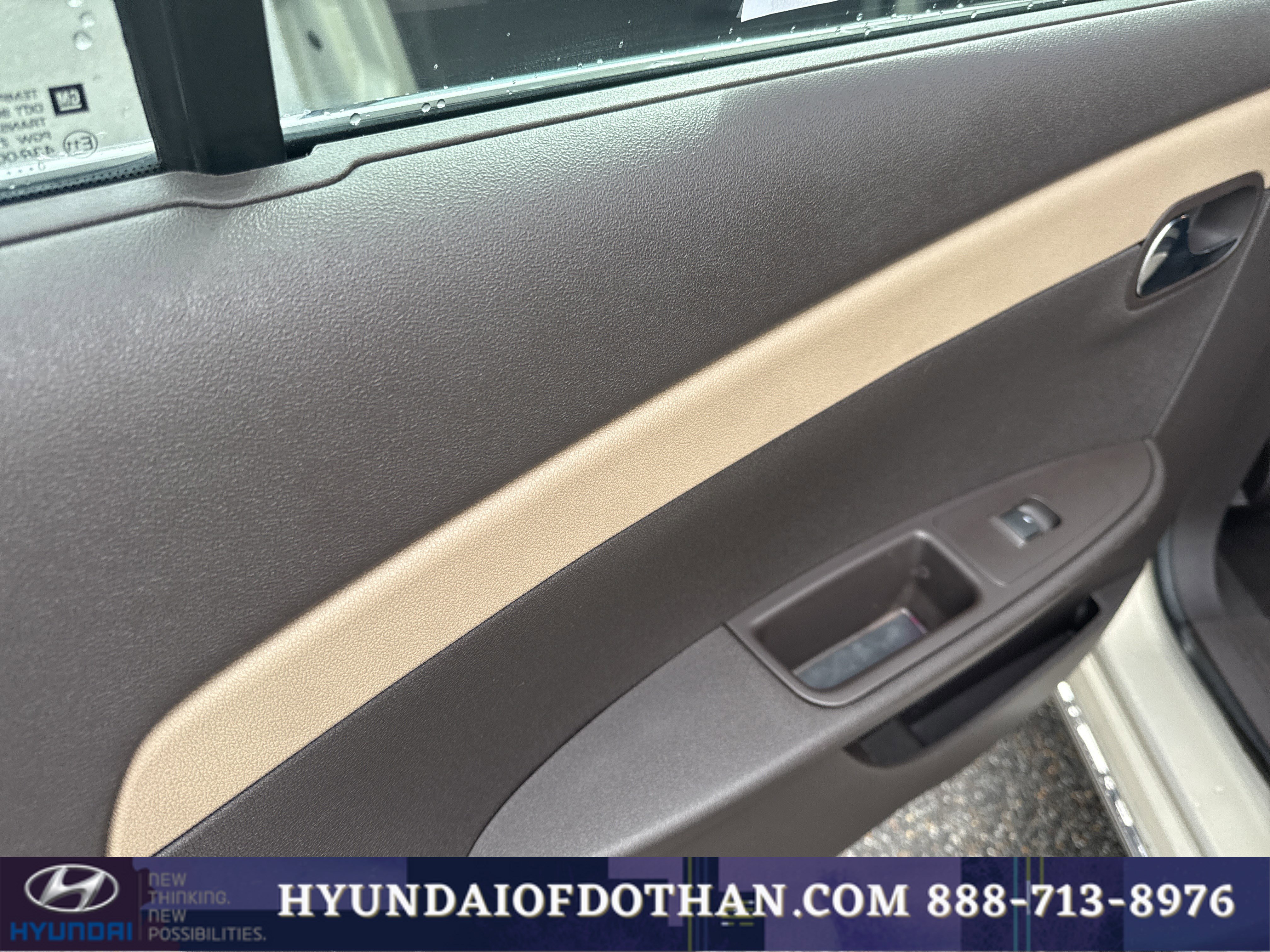 Used 2011 Chevrolet Malibu LT w/ Power Convenience Package image 11