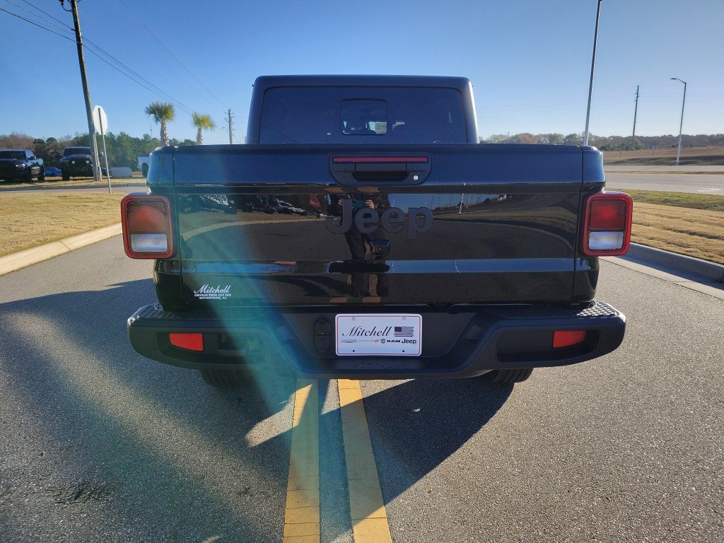 New 2026 Jeep Gladiator Sport AWD/4WD image 9