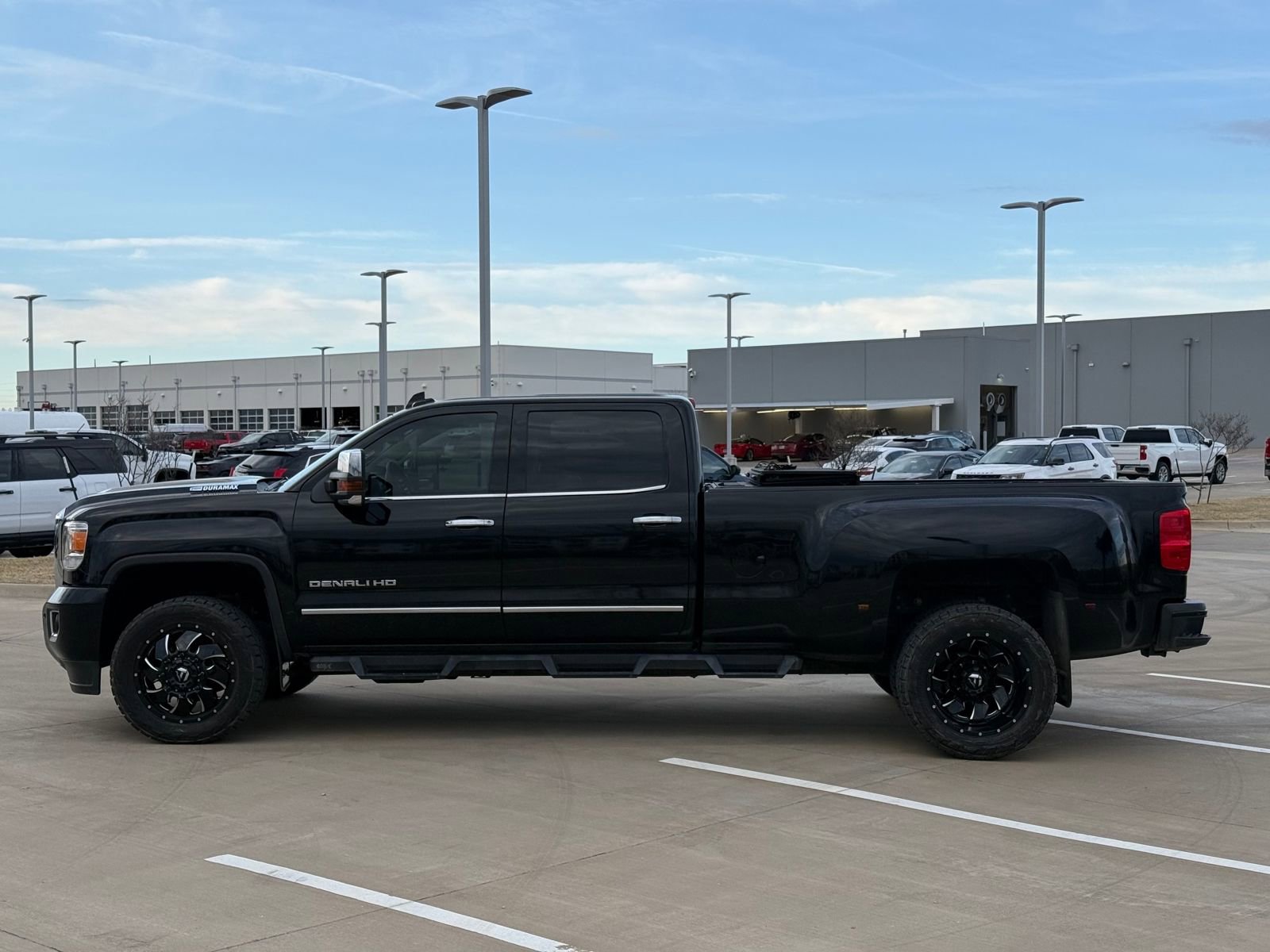 Used 2018 GMC Sierra 3500 Denali w/ Duramax Plus Package image 5