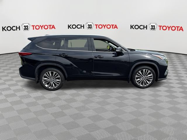 Used 2021 Toyota Highlander Platinum AWD/4WD image 9