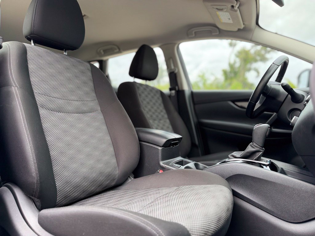 Used 2021 Nissan Rogue Sport SV AWD/4WD image 19