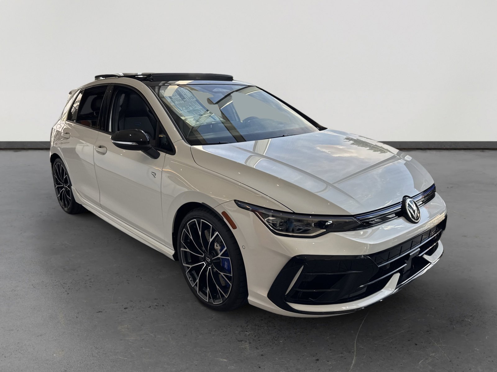 New 2026 Volkswagen Golf AWD/4WD image 4