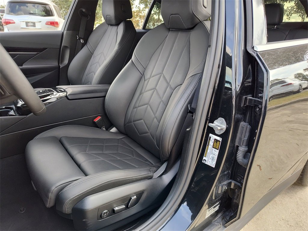 Used 2024 BMW 530i w/ Premium Package image 22