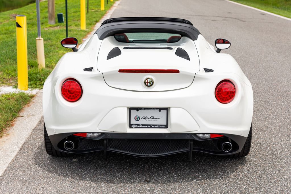 Used 2016 Alfa Romeo 4C Spider w/ Convenience Group - Spider RWD image 4