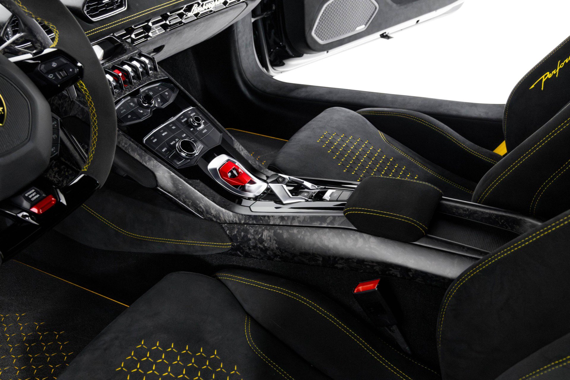 Used 2018 Lamborghini Huracan Performante image 24