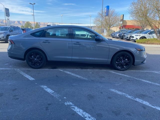 Used 2025 Honda Accord SE image 4