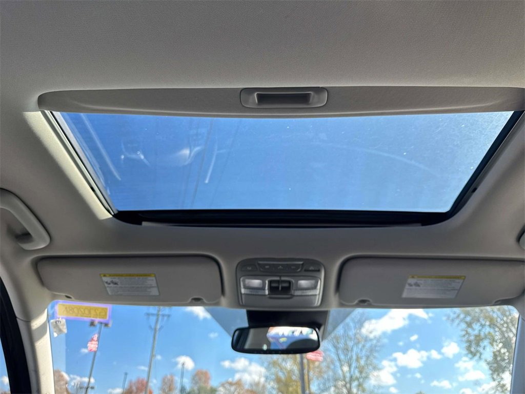 Used 2022 Kia Telluride SX image 12