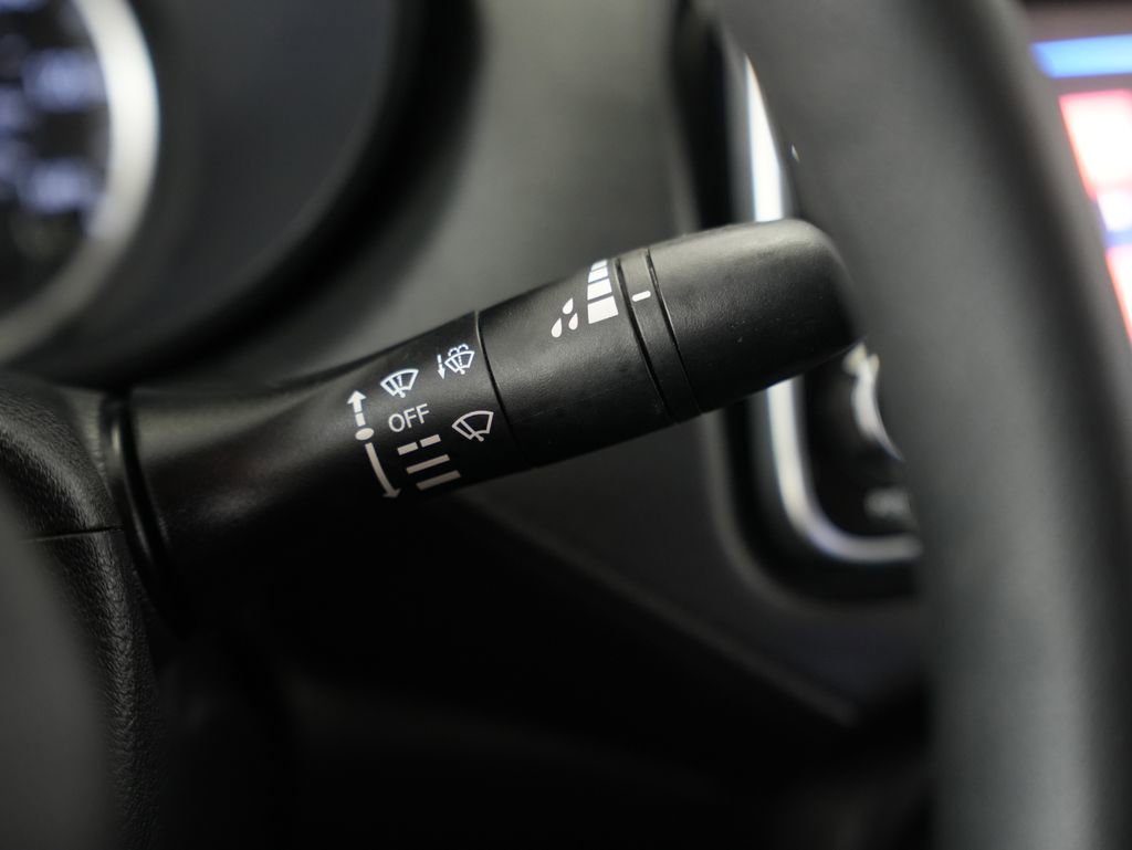 Used 2021 Nissan Versa S image 14