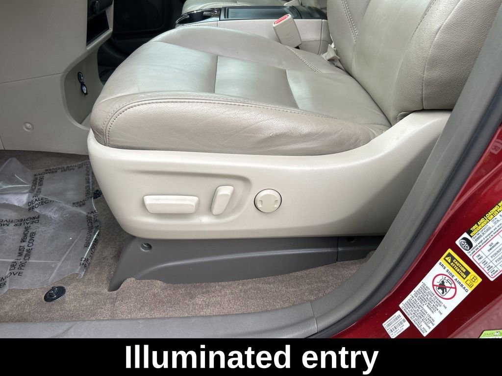 Used 2017 Toyota Sienna XLE w/ XLE Navigation Package image 17