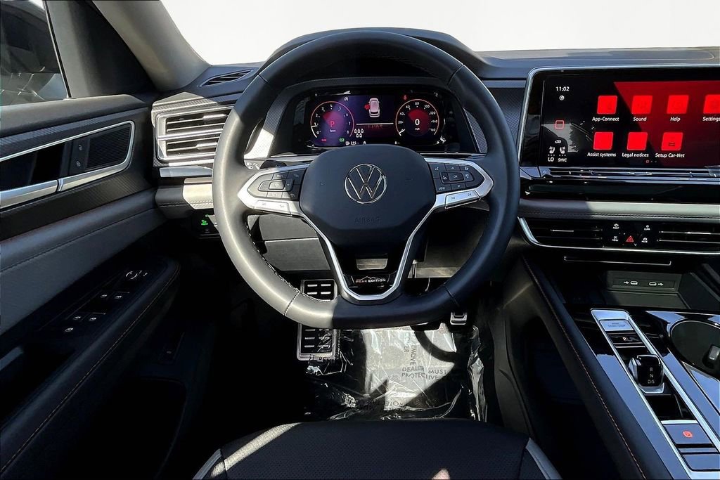 New 2026 Volkswagen Atlas Peak Edition image 8