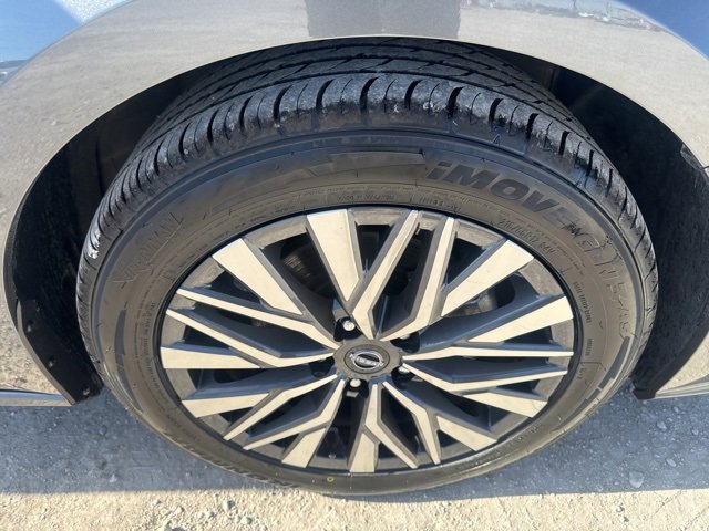 Used 2024 Nissan Altima 2.5 SV image 7