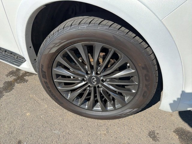 Used 2024 INFINITI QX80 Sensory w/ All-Season Package image 6