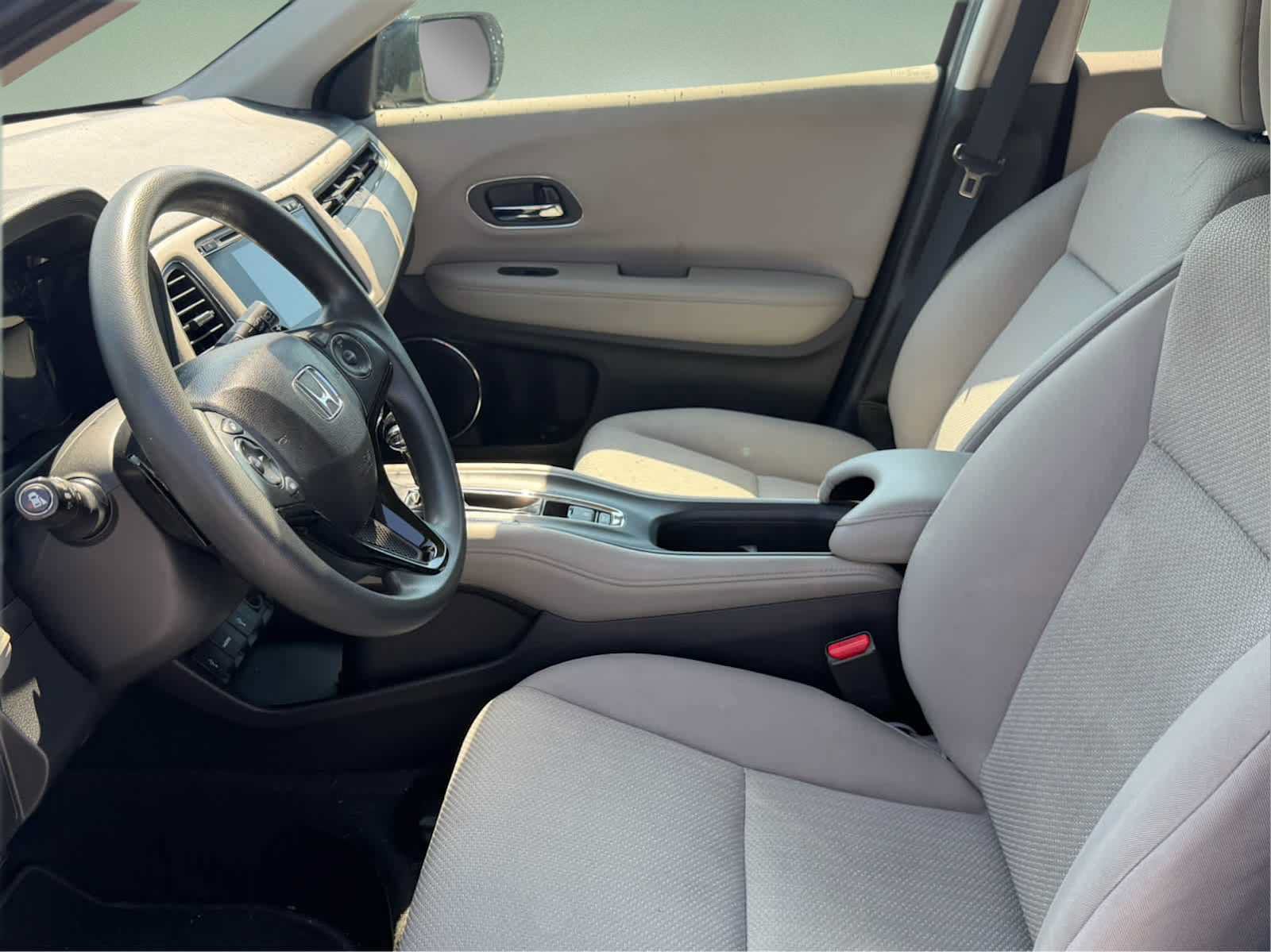 Used 2018 Honda HR-V EX image 9