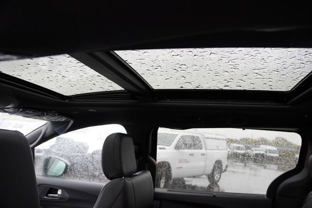 New 2026 Chrysler Pacifica Select image 13