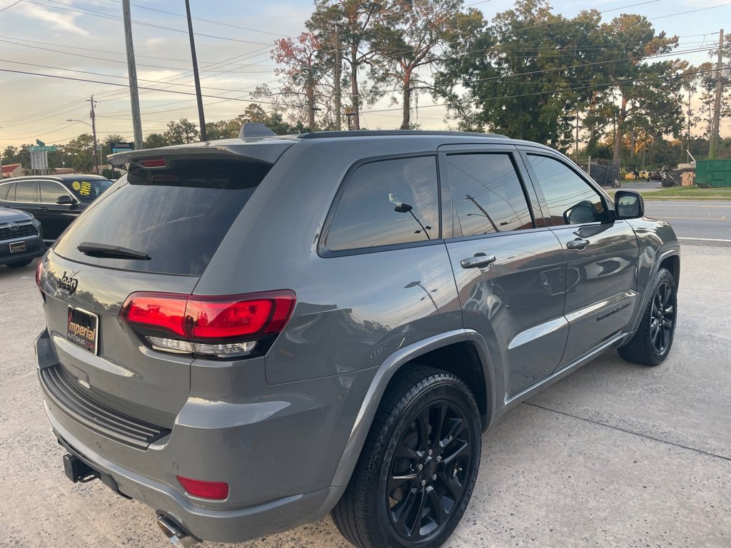 Used 2020 Jeep Grand Cherokee Altitude image 5