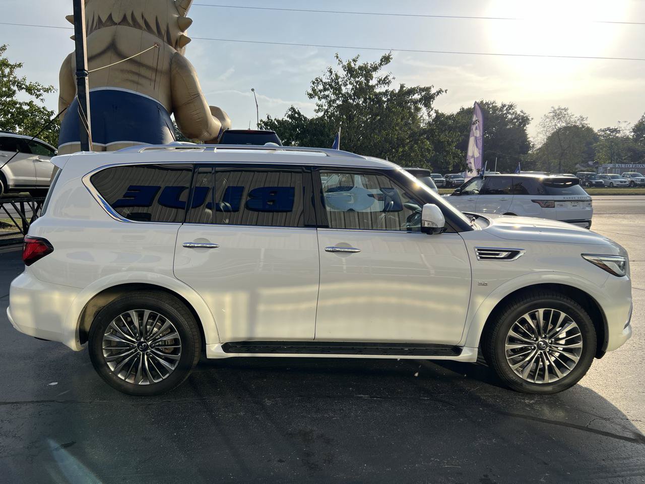 Used 2019 INFINITI QX80 Luxe w/ 22" Wheel Package AWD/4WD image 7