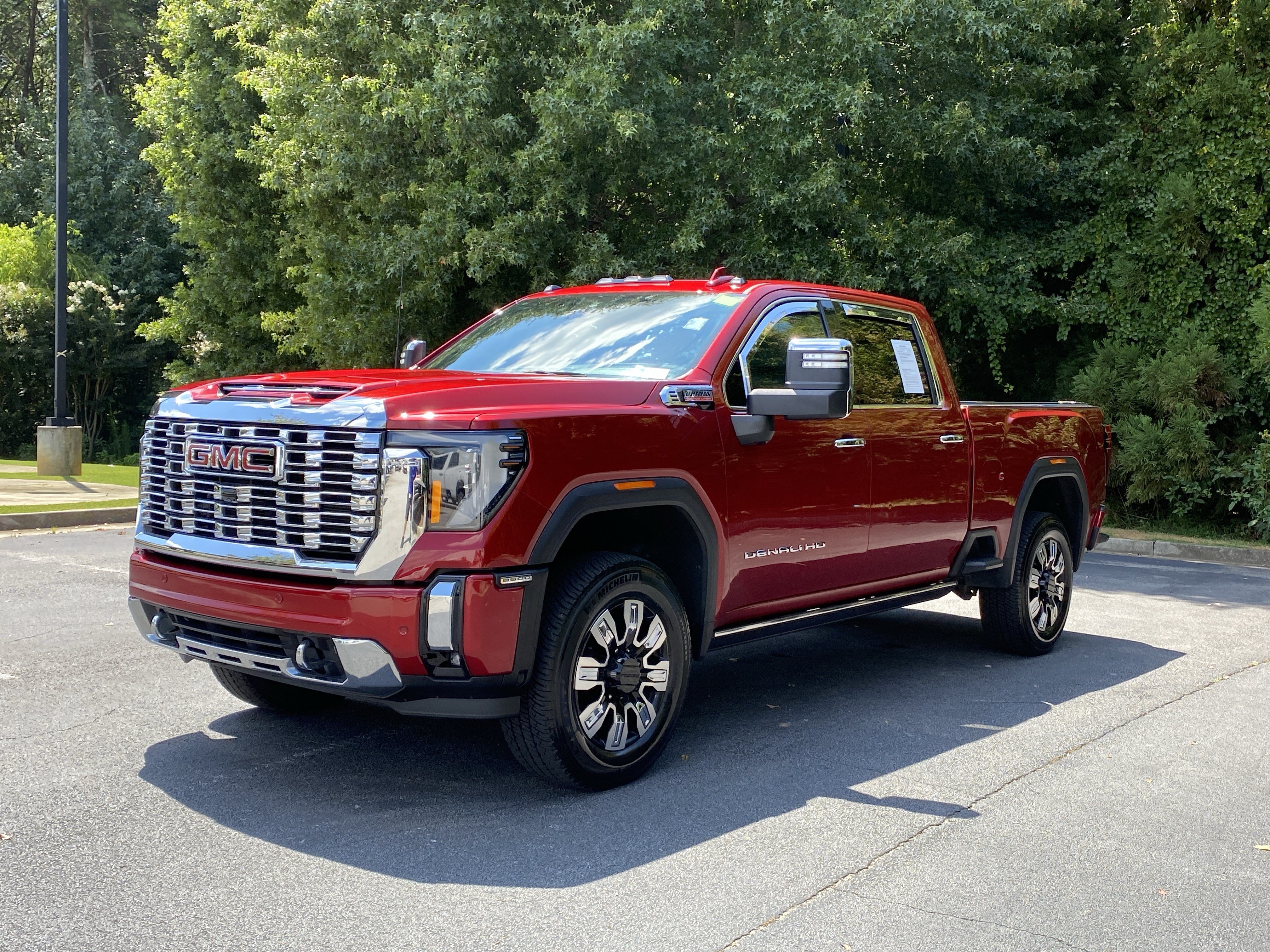 Used 2024 GMC Sierra 2500 Denali w/ Denali Reserve Package AWD/4WD image 5