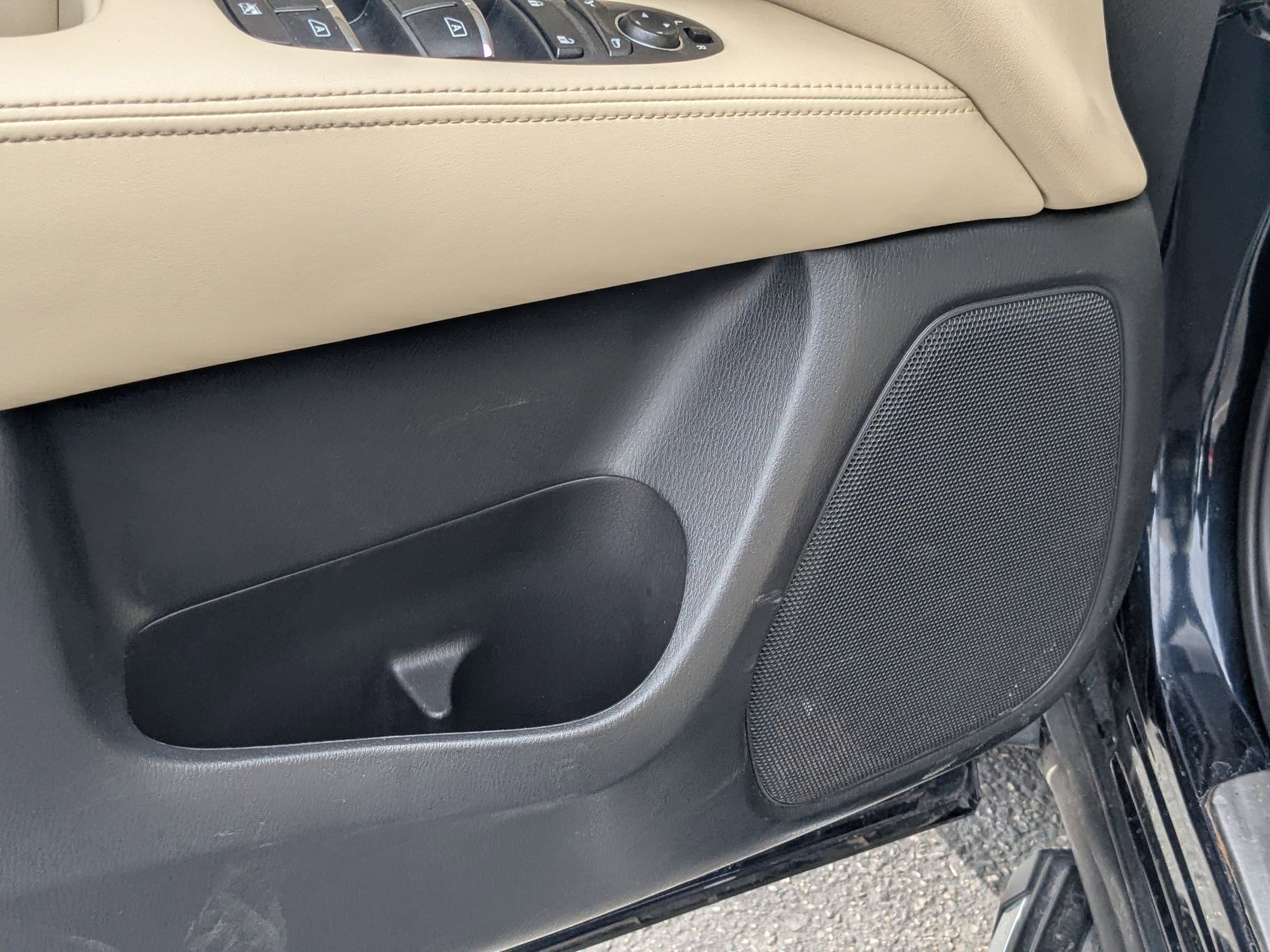 Used 2017 INFINITI QX60 Luxe w/ Deluxe Technology Package image 15