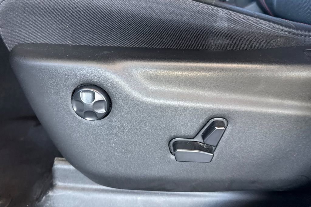 Used 2024 Dodge Durango GT AWD/4WD image 19