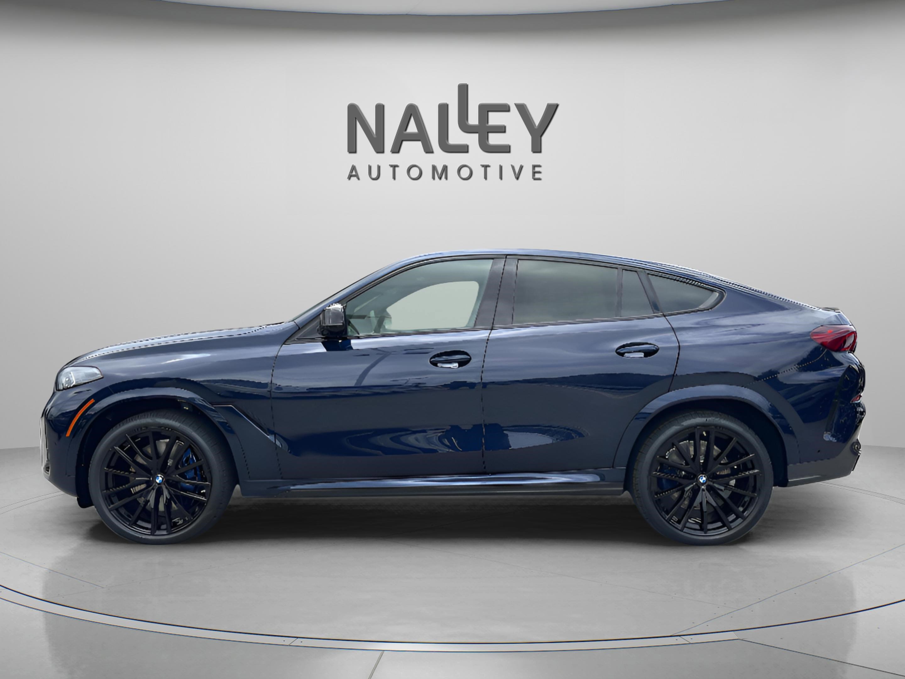 New 2026 BMW X6 M60i image 2