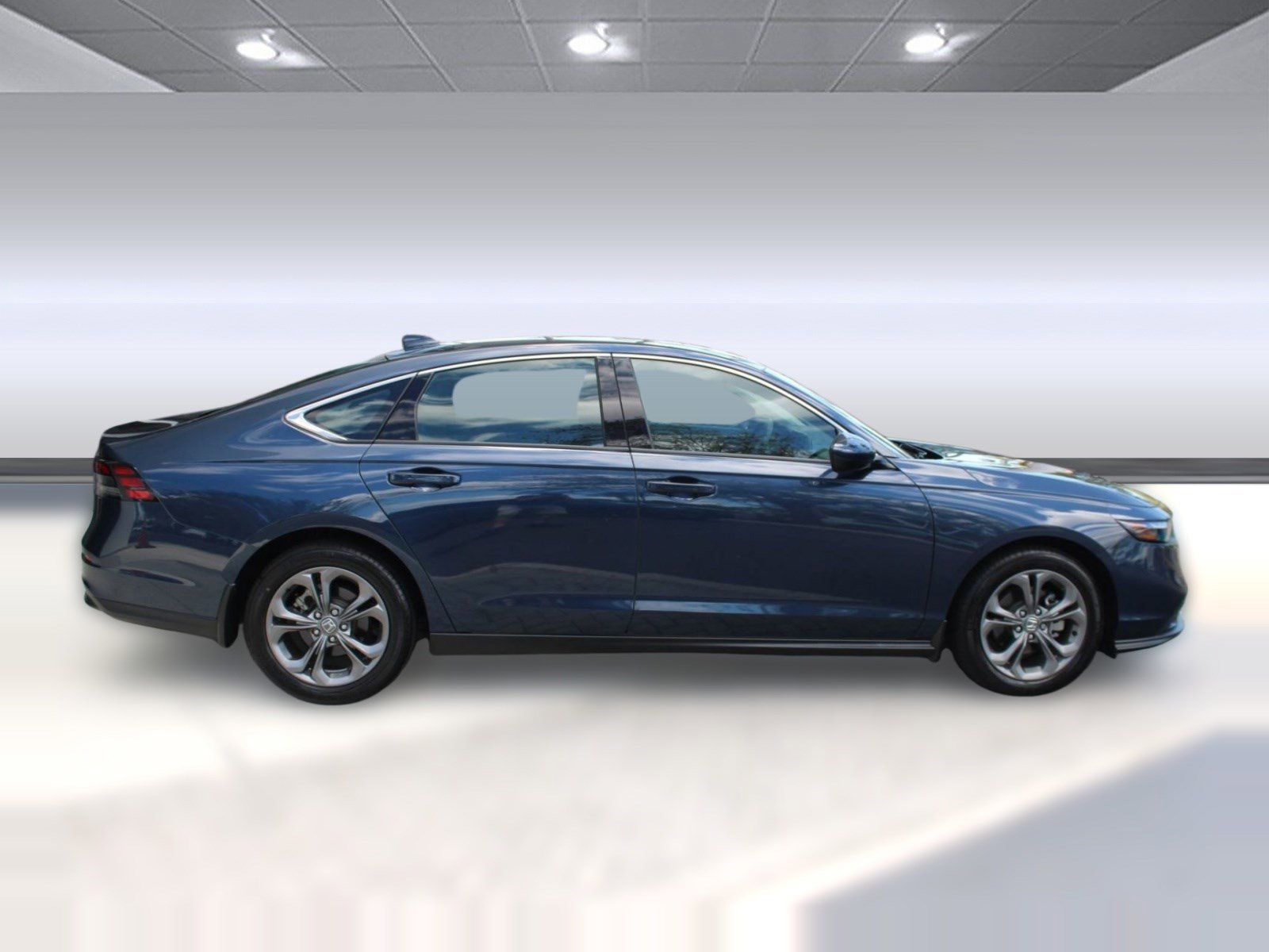 Used 2024 Honda Accord EX image 8