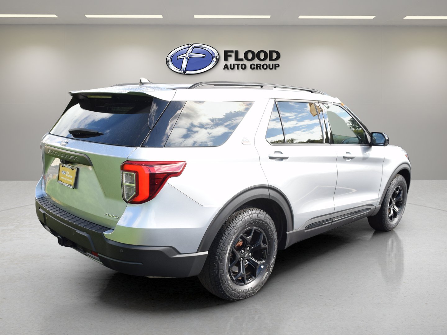 Used 2023 Ford Explorer Timberline w/ Timberline Technology Package AWD/4WD image 4