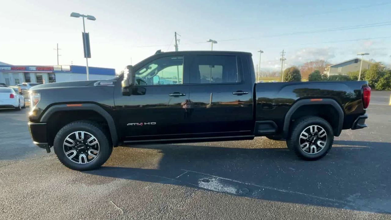 Used 2023 GMC Sierra 2500 AT4 w/ AT4 Premium Plus Package image 5