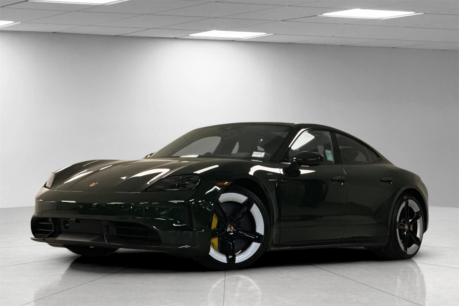 New 2025 Porsche Taycan GTS image 1