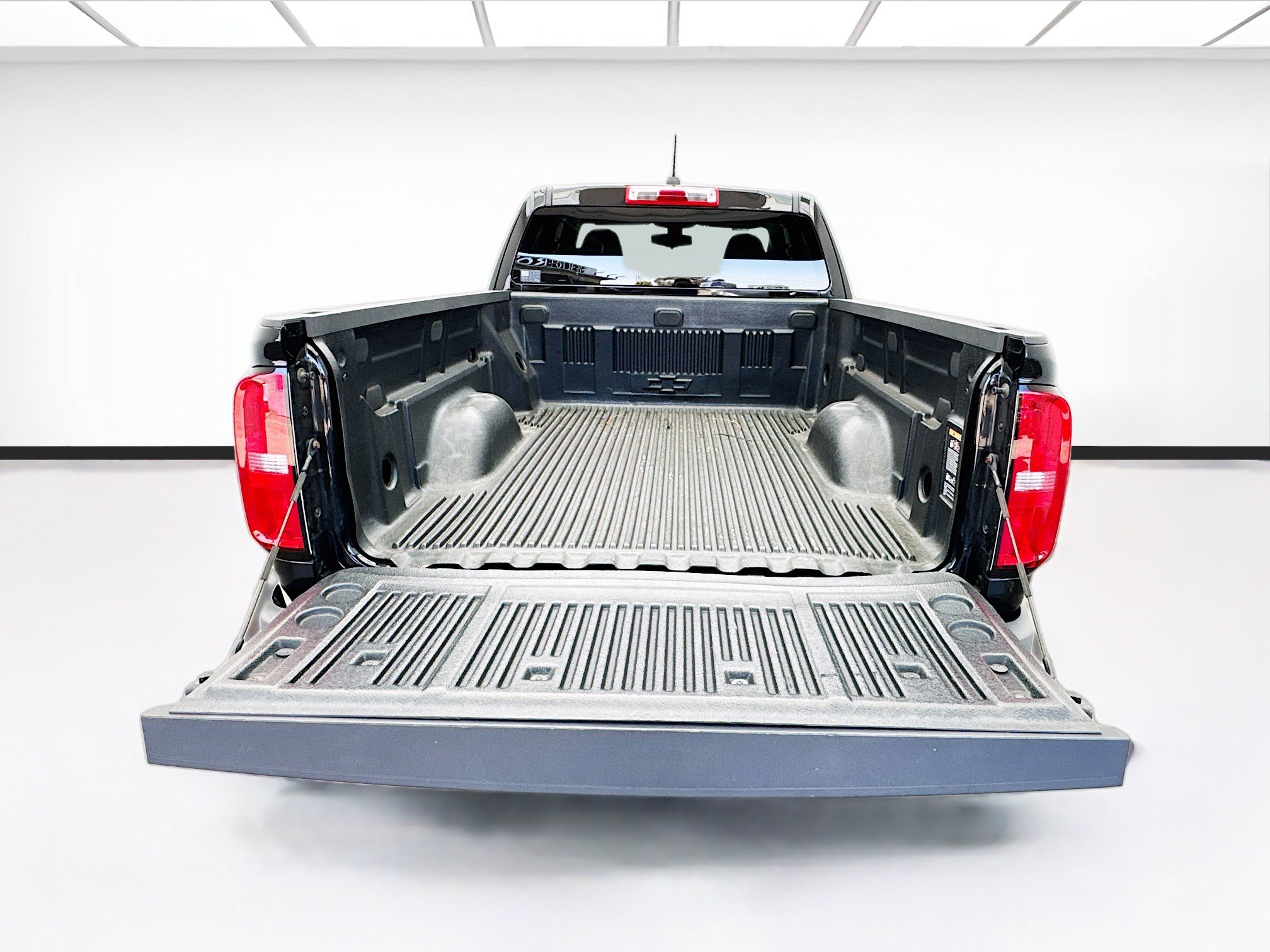 Used 2019 Chevrolet Colorado LT image 16