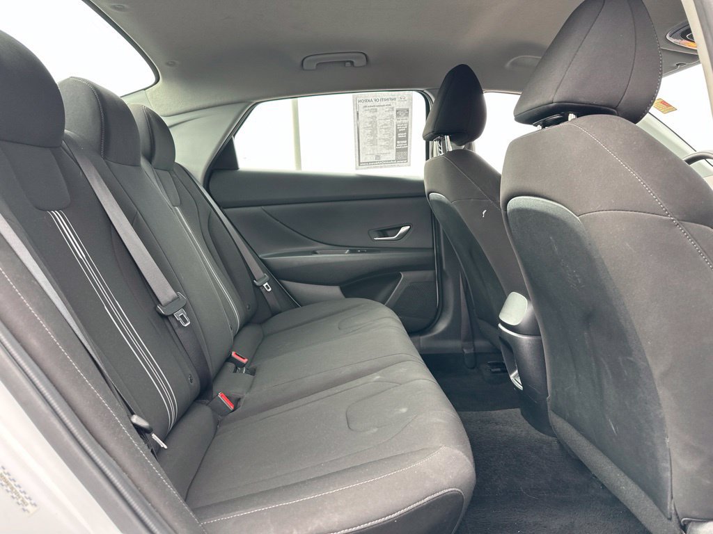 Used 2024 Hyundai Elantra SEL FWD image 28
