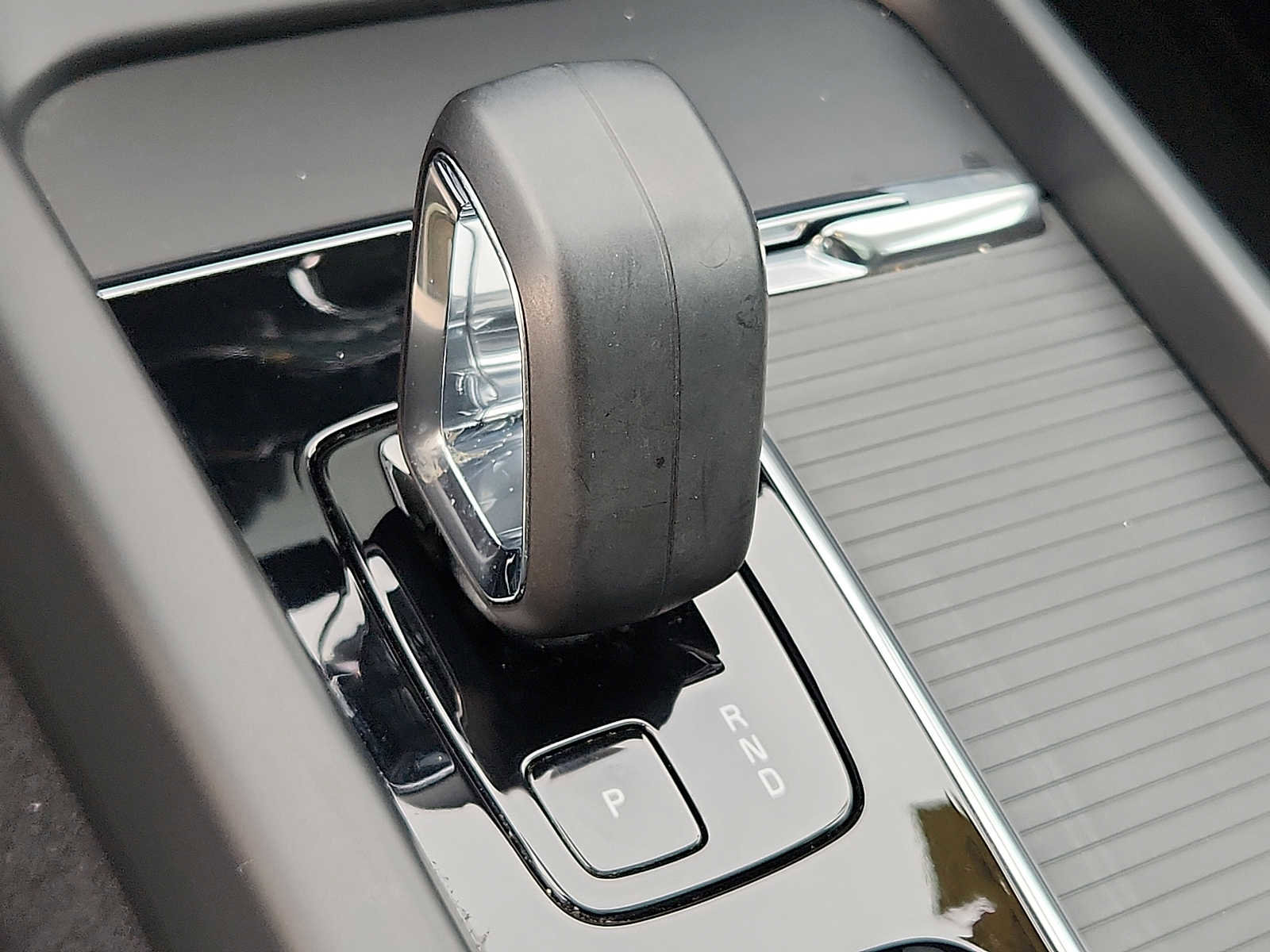 Certified 2023 Volvo XC60 B5 Core w/ Climate Package image 14