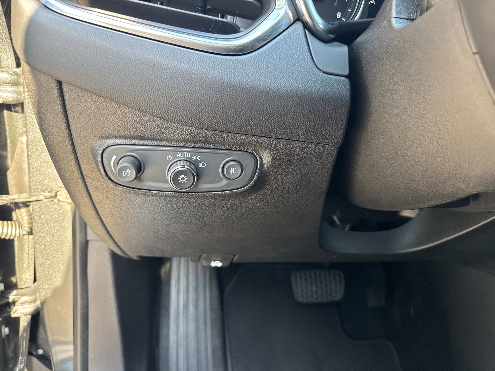 Used 2019 Chevrolet Equinox Premier AWD/4WD image 32
