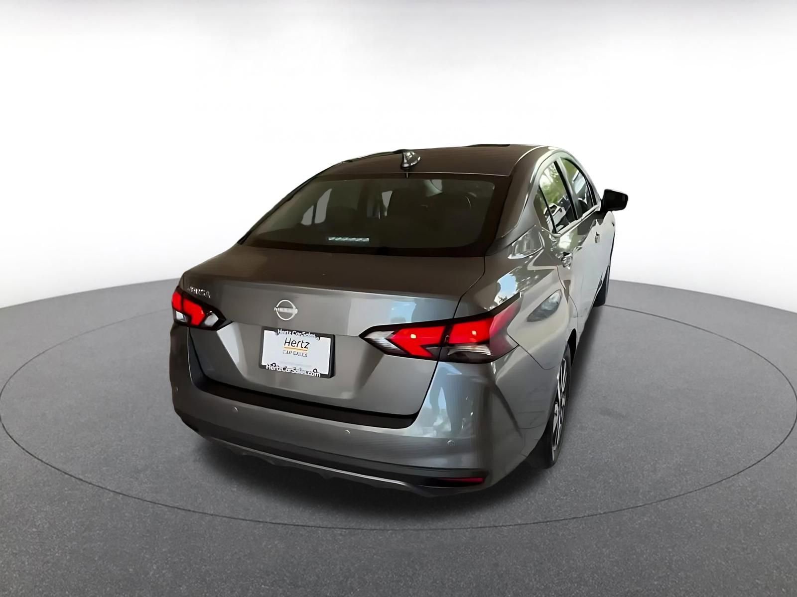 Used 2025 Nissan Versa SV image 14