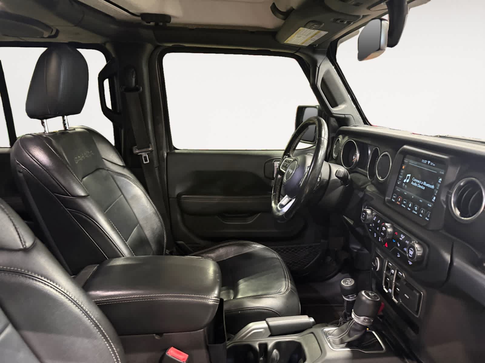Used 2019 Jeep Wrangler Unlimited Sahara AWD/4WD image 16