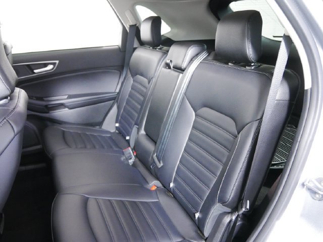 Certified 2024 Ford Edge SEL w/ Convenience Package AWD/4WD image 16