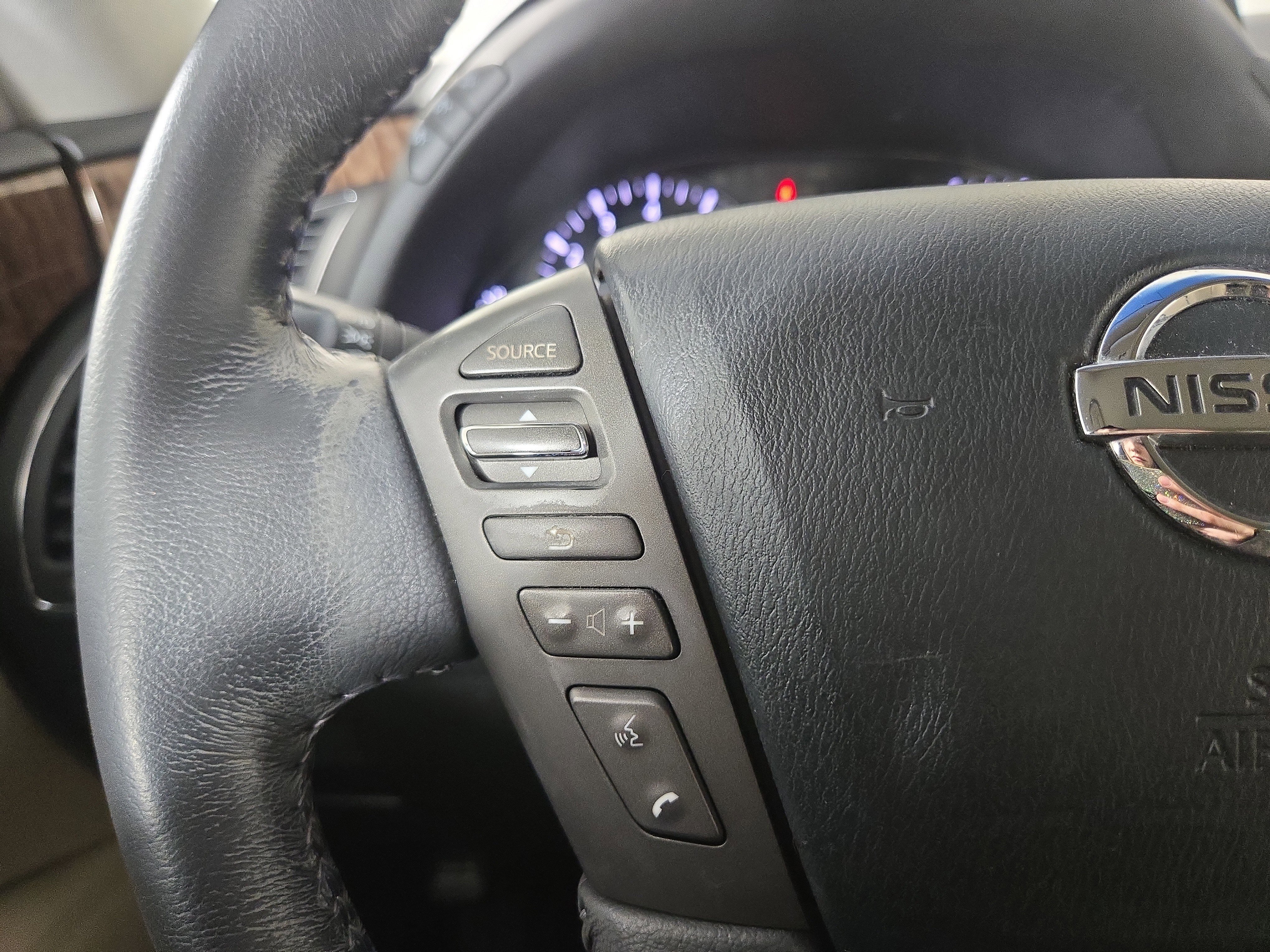 Used 2017 Nissan Armada SL w/ Interior Lighting Package image 16