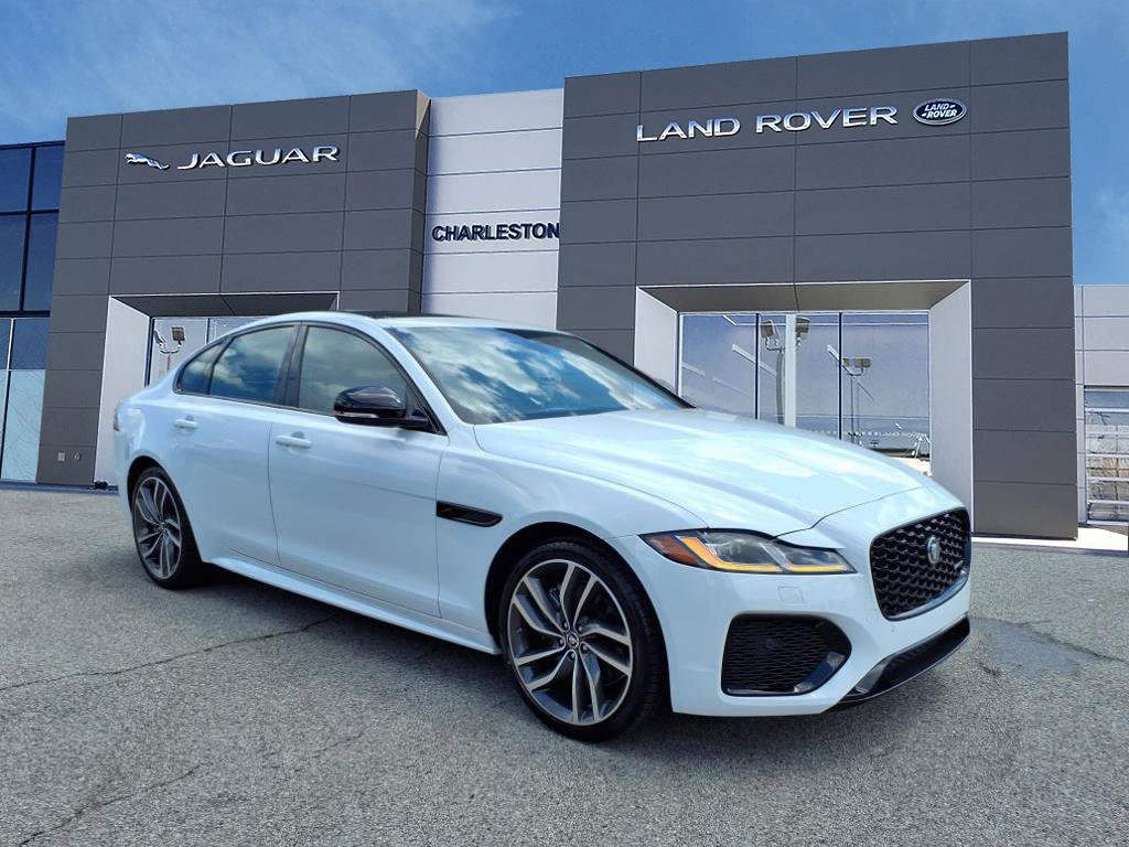 Used 2024 Jaguar XF R-Dynamic SE AWD/4WD image 7