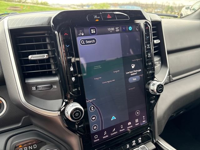 New 2026 RAM 1500 4x4 Crew Cab image 14