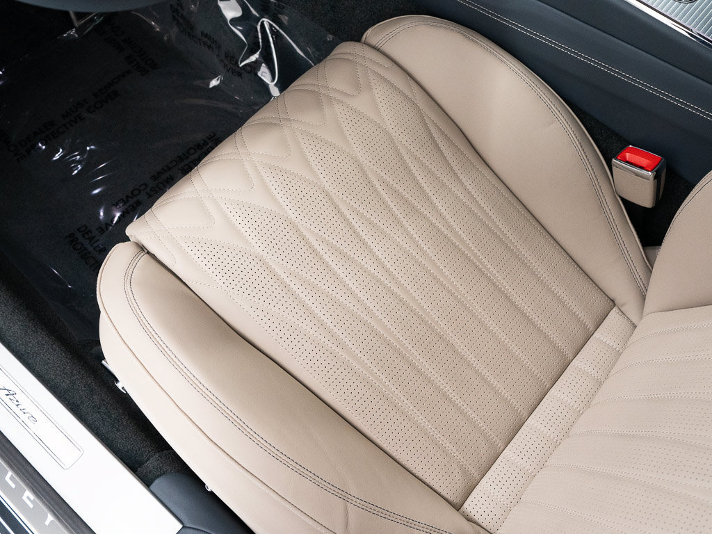 Certified 2026 Bentley Flying Spur Azure AWD/4WD image 19