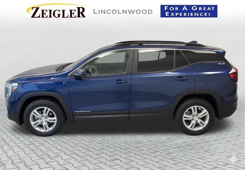 Used 2022 GMC Terrain SLE w/ Driver Convenience Package AWD/4WD image 5