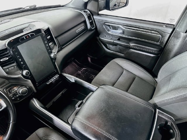 Used 2024 RAM 1500 Big Horn AWD/4WD image 30